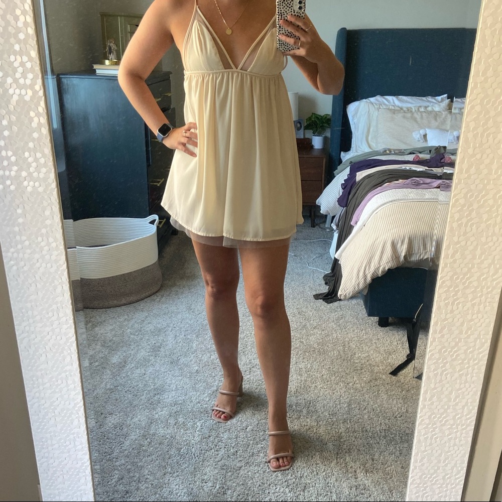 Women’s off white dress